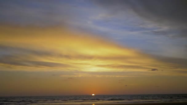 Goan Beach Sunset Sky Bursting Colours — Stock video