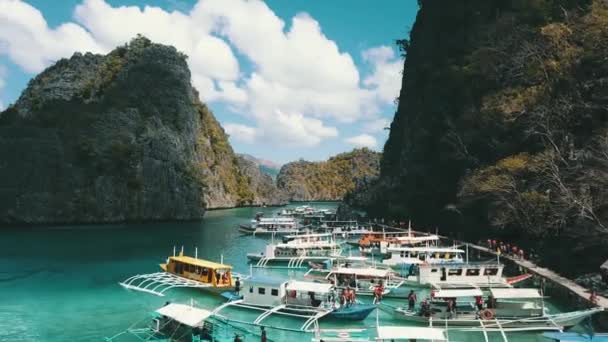 Vpřed Let Přes Mnoho Bangka Lodě Populární Turistické Lokalitě — Stock video