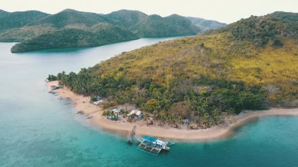 Bangka Hajó Menetrend Egy Strandon Fülöp Szigeteken — Stock videók