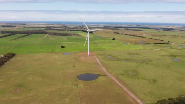 Volare Verso Una Grande Turbina Eolica Energia Sostenibile Mulino Vento — Video Stock