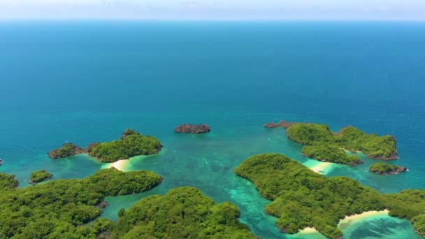 Letecký Dron Výstřel Létat Bok Boku Islets Krásným Pískovcem Guimaras — Stock video