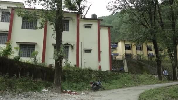 Himalaya Tepeleri Nin Güzelliği Uttarakhand Yerlisi Evler Insanlar Tepeler — Stok video