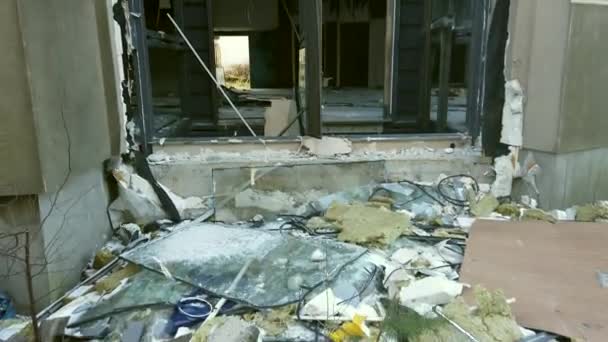 Vernietigde Liftschacht Het Verlaten Hotel Opgeklapt — Stockvideo