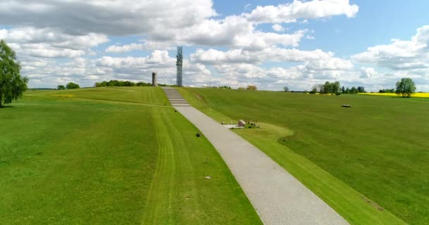 Aerial Dolly Pathway Memorial Grunwald Victory Museum — Stock Video