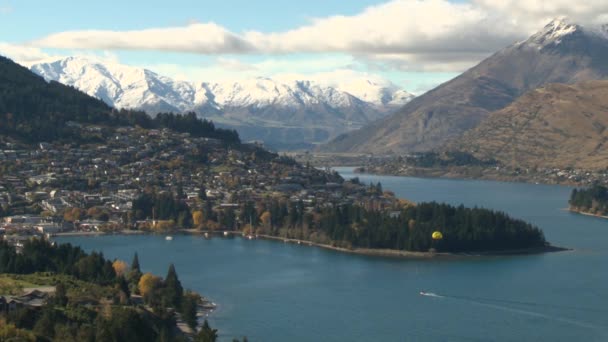 Una Vasta Padella Una Città Dell Isola Meridionale Della Nuova — Video Stock