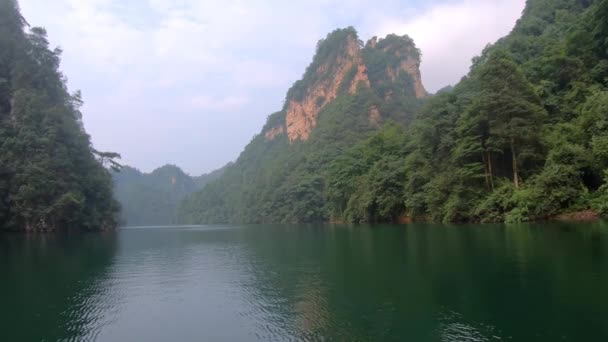 Verbazingwekkend Mooi Karstlandschap Rondom Het Baofeng Meer Wulingyuan Zhangjiajie National — Stockvideo