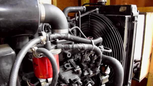 Motor Generador Diesel Gris Limpio Industrial Moderno Grande Arranca Con — Vídeo de stock