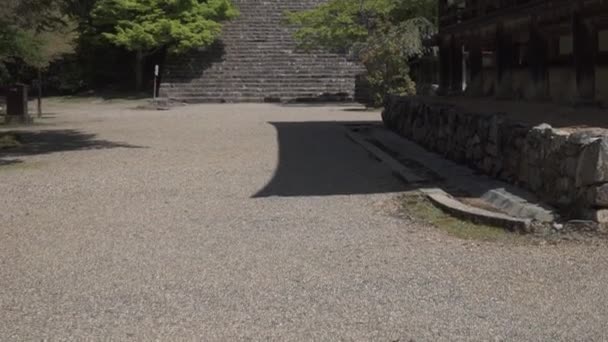 Nakloněné Sestřelené Schody Tradiční Asijské Svatyně Kjótu Japonsko — Stock video