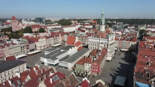 Rynek Stary Kolorowymi Domami Ratuszem Poznaniu Kolorowe Budynki Zlokalizowane Głównym — Wideo stockowe