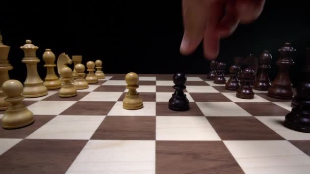 Bílé Šachmat Soupeře Strategické Šachové Hře Kamarádi Školy — Stock video