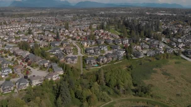 Drone Filmación Cloverdale Urban Housing Para Ciudadanos Clase Media Planificación — Vídeo de stock