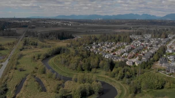 Drone Filmación Cloverdale Urban Housing Middle Class Citizens Zoned City — Vídeo de stock