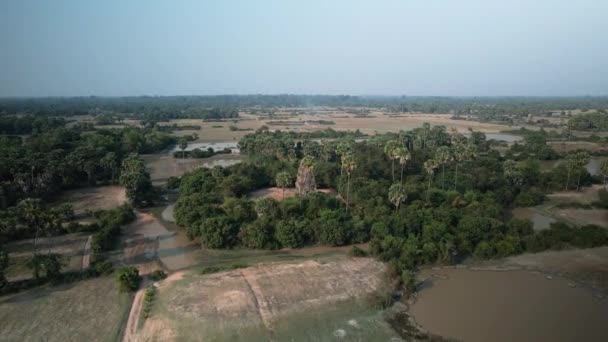 Templos Esquecidos Camboja Trapeang Pong Torre Drone Fly Birds Eye — Vídeo de Stock