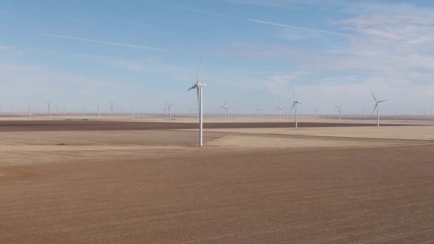 Широкий Аеродинамічний Знімок Великої Вітрової Ферми Півночі Техасу Сша Сонячний — стокове відео