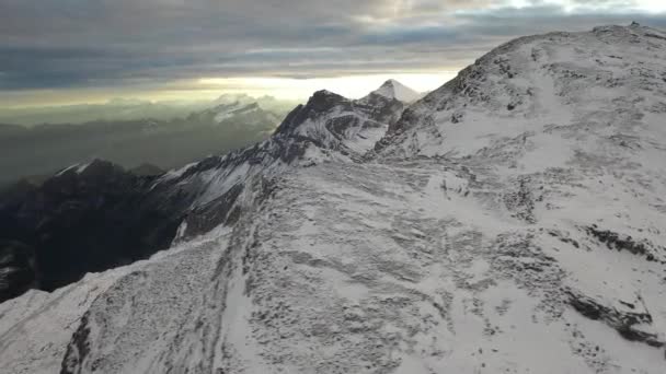 Disparo Aéreo Moviéndose Lado Izquierda Clima Frío Altitud Extrema Paisaje — Vídeos de Stock