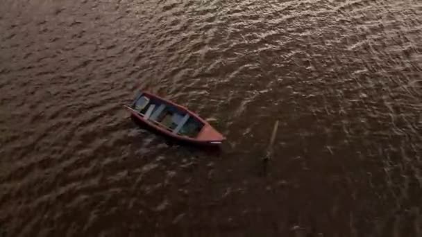 Vue Aérienne Vieux Bateau Pêche Ancré Milieu Ria Aveiro Estuaire — Video