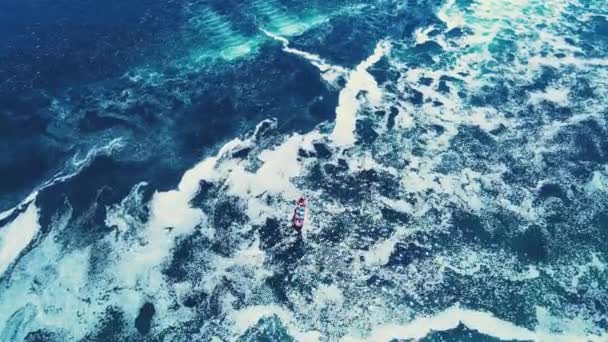 Luchtfoto Van Een Visser Vervuilde Zee Mejillones — Stockvideo