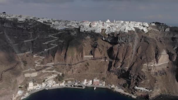 Karavolades Trappen Beklimmen Dramatische Klif Gezicht Van Santorini Oude Haven — Stockvideo