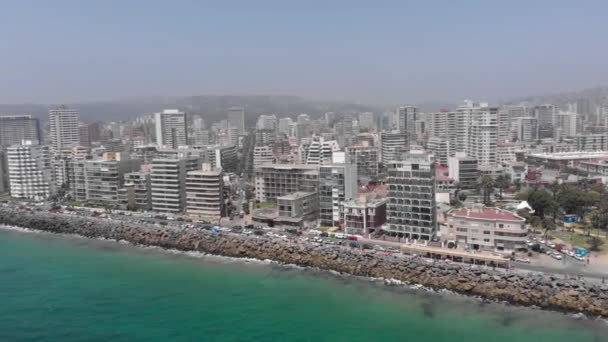 Aérea Rotatoria Tráfico Perú Largo Valparaíso Frente Mar — Vídeos de Stock