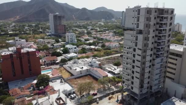 Novo Arranha Céus Construção Cidade Costeira Colombiana Santa Marta — Vídeo de Stock
