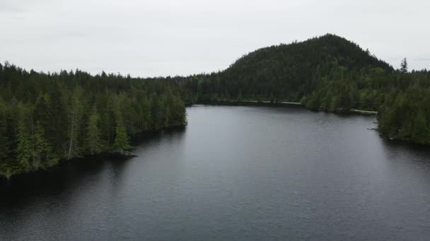 Drone Skott Garden Bay Lake British Columbia — Stockvideo