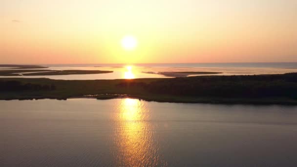 Чудовий Вид Острів Океан Море Спокійна Погода Заходом Сонця — стокове відео