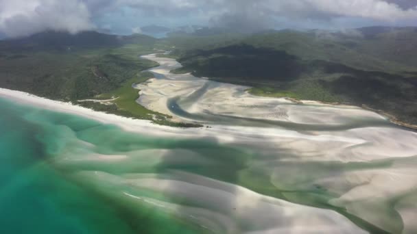 Ensam Segelbåt Går Uppför Grunda Flodmynningen Whitsunday Islands Park — Stockvideo