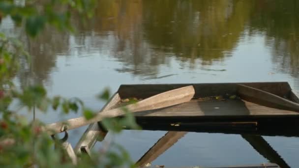 Bote Madera Naufragio Paisaje Primer Plano — Vídeos de Stock