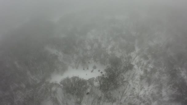 Nieve Invierno Aéreo Través Nube Campamento Campaña Cricket Stirling — Vídeos de Stock