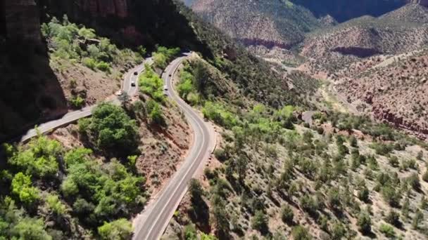 Winding Route Zion Nasjonalpark Utah Usa Utsikt Landskap Luften Solskinnsdag – stockvideo