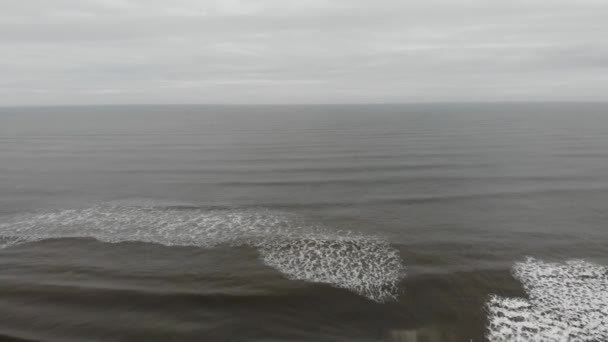 Drohnenaufnahmen Von Der Strandpromenade Und Dem Strand Scarborough North Yorkshire — Stockvideo