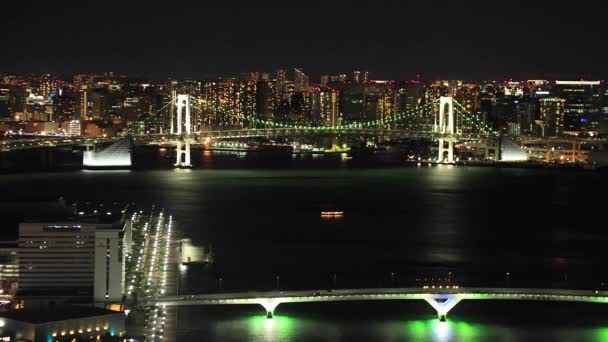 Νυχτερινή Άποψη Του Rainbow Γέφυρα Διάσημο Σημείο Της Πόλης Του — Αρχείο Βίντεο