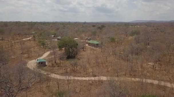 Letecký Převoz Tábora Turistů Suchém Otevřeném Křoví Zimbabwe — Stock video