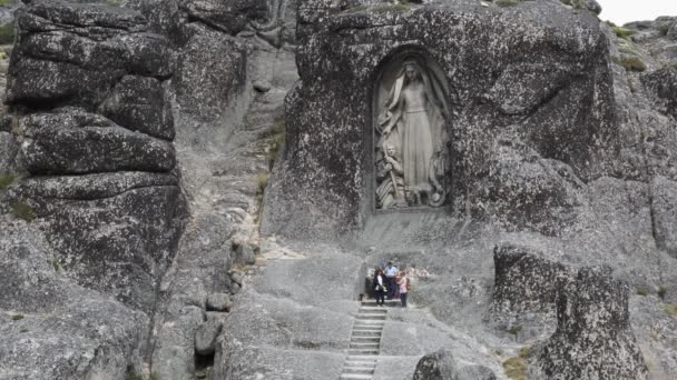 Tourists Visit Lady Good Star Worshiping Stone Statue — Stock Video