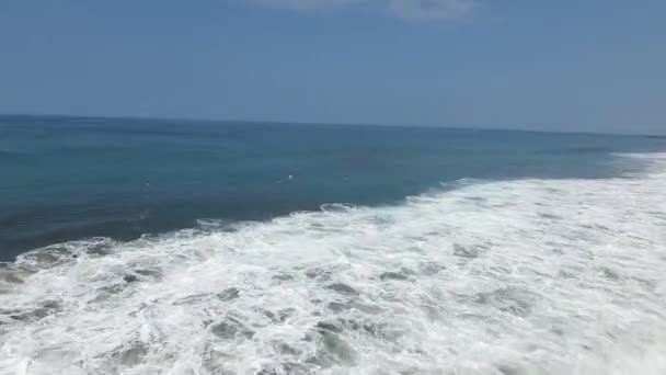 Dron Létá Nad Surfaři Playa Hermosa Costa Rica — Stock video