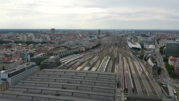 Drone Flying Away Munich Central Station — Stock video