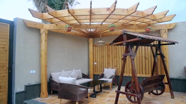 Terrasse Patio Salon Extérieur Établissement Plan Espace Pergola Bois Personne — Video