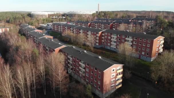 Letecké Flyover Řady Bytových Domů Gothenburg Předměstí Švédsko — Stock video