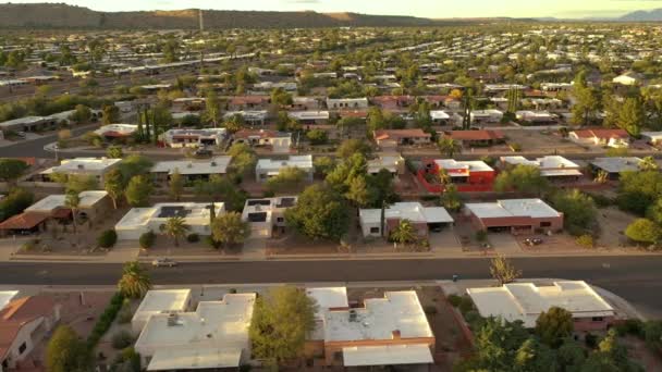 Bienes Raíces Residenciales Comunidad Retiro Green Valley Arizona Drone Sideways — Vídeos de Stock