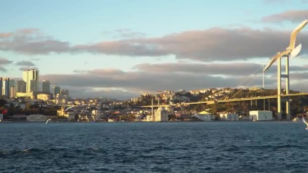 Istanbuler Stadtbild Mit Moderner Skyline Neben Bosporus Brücke — Stockvideo