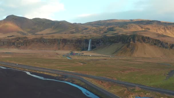 Mise Place Prise Vue Seljalandsfoss Front Cascade Islande Paysage Aérien — Video