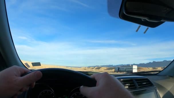 开车去大峡谷享受家庭度假 从车里超车的观点 — 图库视频影像