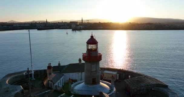 Laoghaire Harbour Dublin Irlande Décembre 2021 Drone Orbite Autour Phare — Video