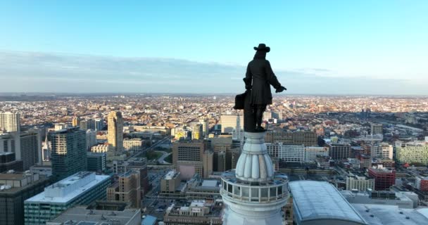 William Penn Szobra Philly Városházán Philadelphiai North Broad Street Növekvő — Stock videók