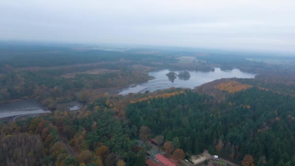 Luftaufnahme Thulsfelder Talsperre Herbst Einem Nebligen Morgen — Stockvideo