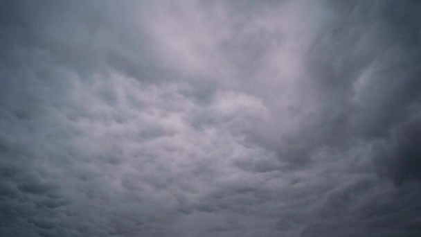 Тонкі Шари Грозових Хмар Небі Абстрактна Концепція Суїцидального Кошмару — стокове відео