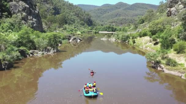 Aerial Rafters Paddle Flat Section River Beautiful Landscape — Stock Video