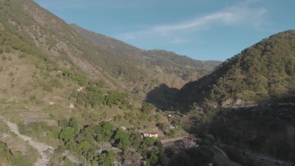 Aerial Slowly Approaching Small Village Side Mountain Mountainous Valley Covered — Stock Video