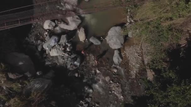 Kabayan Benguet Filipinleri Ndeki Kayalık Bir Nehir Deresi Boyunca Uzanan — Stok video