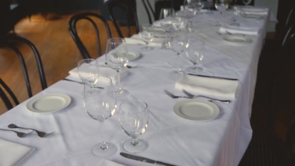 Étkezőasztal Készlet Egy Esküvő Vagy Céges Esemény Fine Dining Étterem — Stock videók
